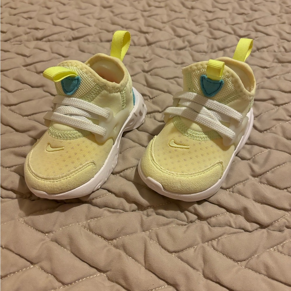 Nike React Presto Barely Volt 4c